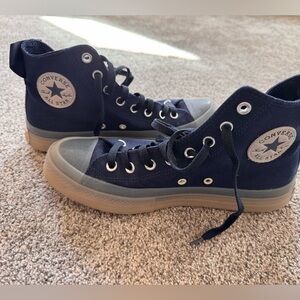 NWOT navy Converse *limited edition* size mens 8